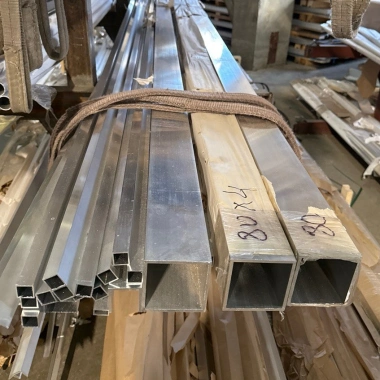 Труба алюминиевая квадратная 50х50х2 АД31Т1 фото №2