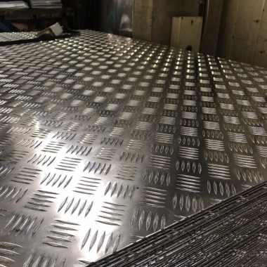 Лист рифленый 12 мм ромб