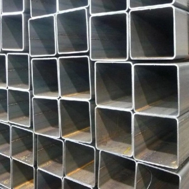 Стальные трубы ЭСВ квадратные низколегированные 50x50х4