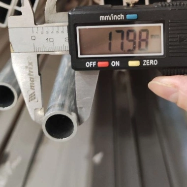 Труба алюминиевая круглая 28х4 мм фото №2