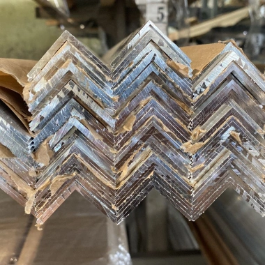 Уголок алюминиевый 20х20х1.2 АД31Т1