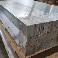 Шина алюминиевая 8х30 АД31Т 4 м