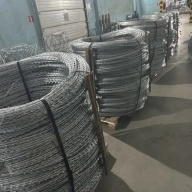 Спираль из армированной колючей ленты СББ АКЛ 5-ти клепочная 600мм 62/5